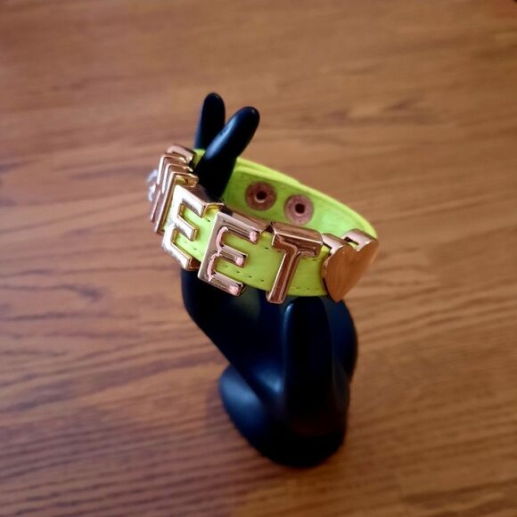 BCBGENERATION "Sweet" Neon Snap Bracelet - Picture 2 of 7